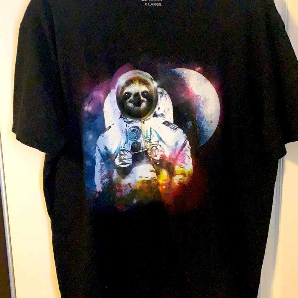 Black sloth astronaut T-Shirt